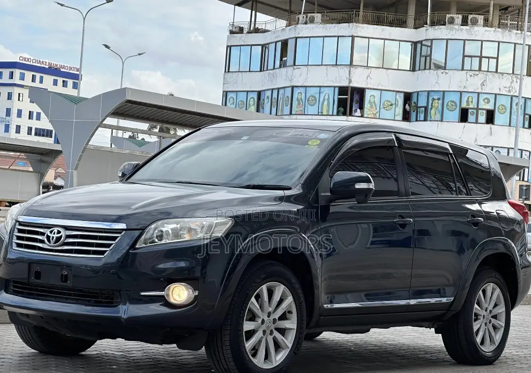 Toyota Vanguard 2011 Black