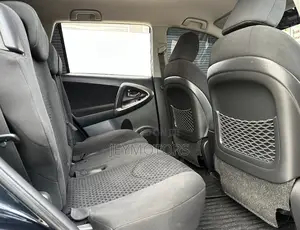 Toyota Vanguard 2011 Black