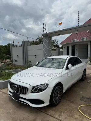 Mercedes-Benz C-Class 2017 White