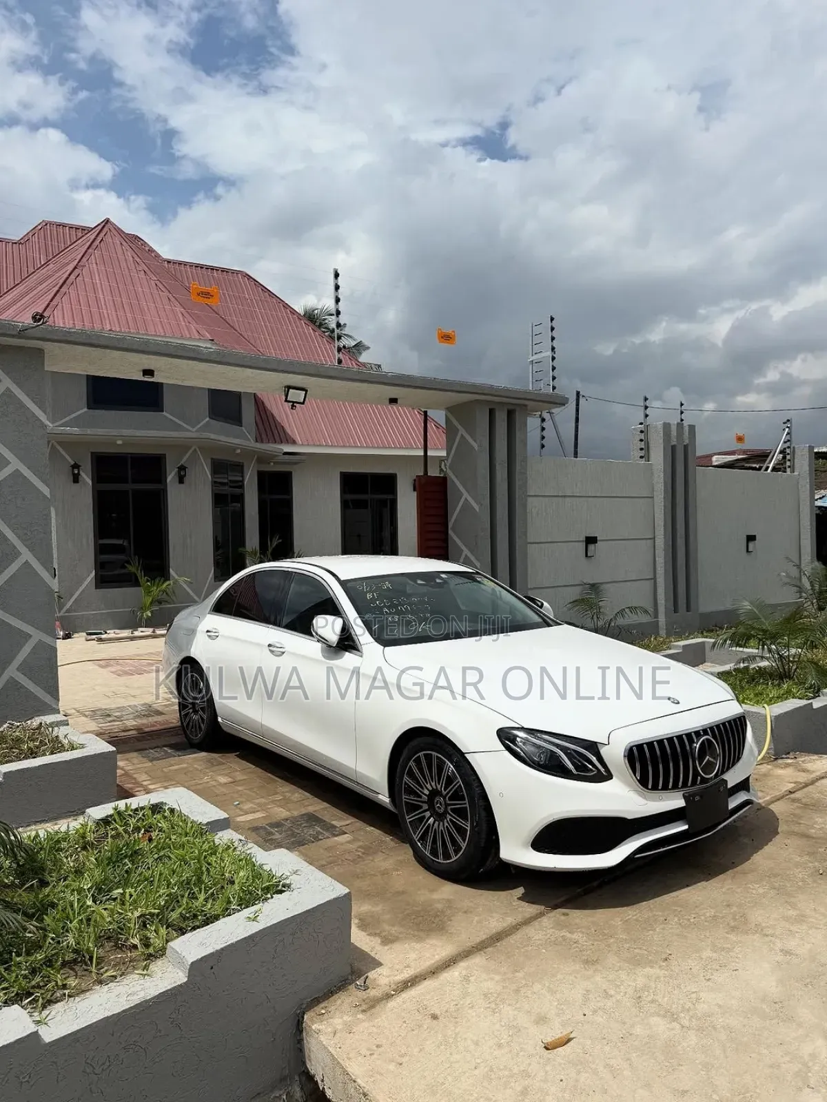 Mercedes-Benz C-Class 2017 White