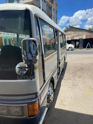 Nissan Civilian 2002 White