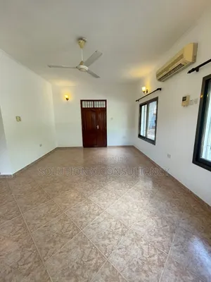 3bdrm House in Ada Estate for rent