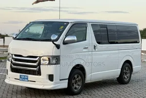 Toyota HiAce 2009 White