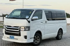 Toyota HiAce 2009 White
