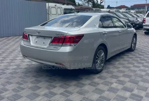 Toyota Crown 2014 Silver
