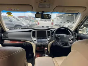Toyota Crown 2014 Silver