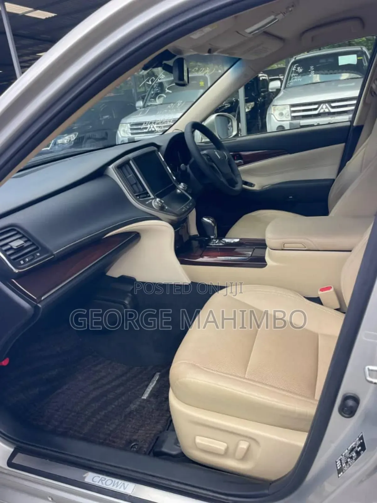 Toyota Crown 2014 Silver