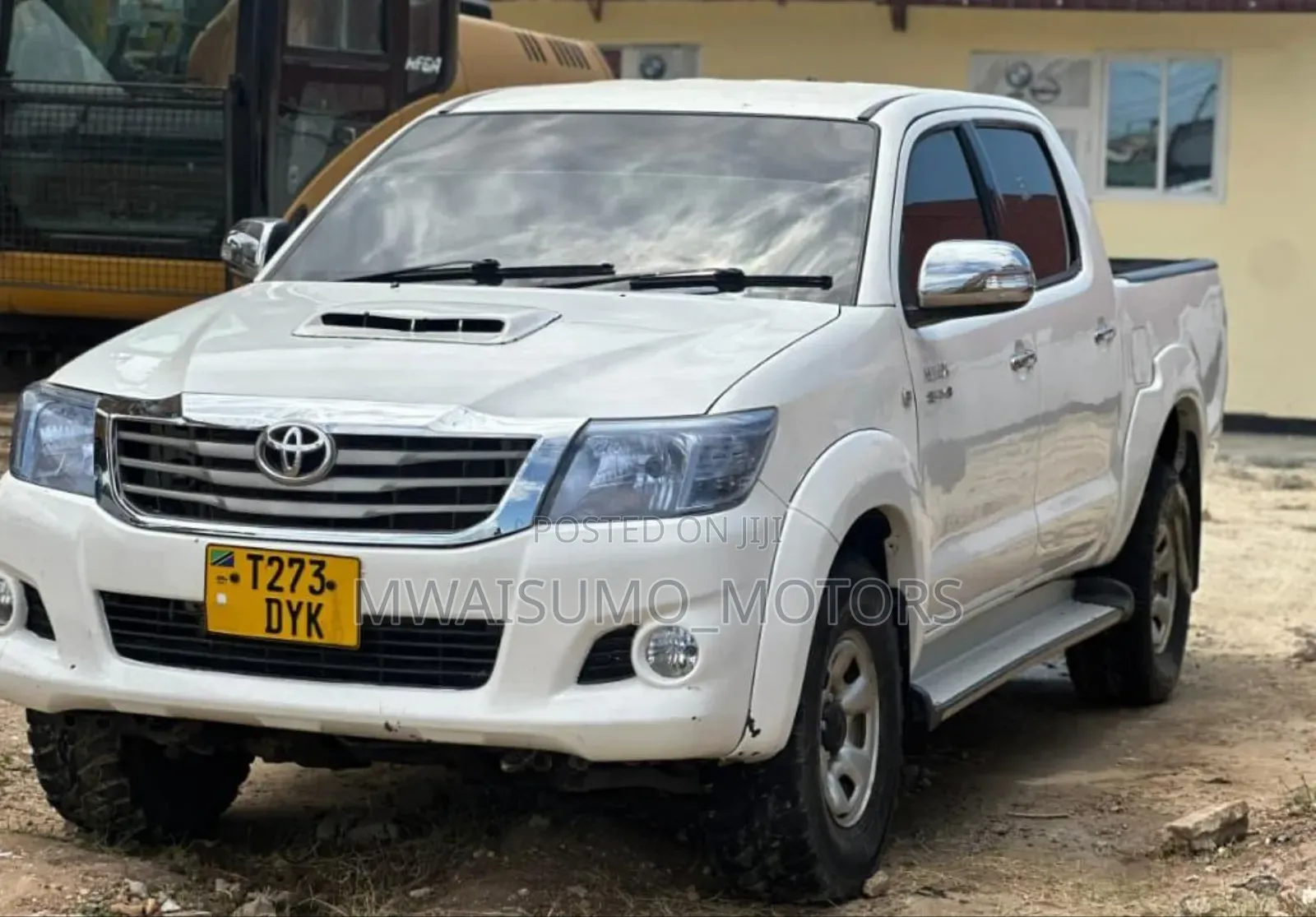Toyota Hilux 2012 White