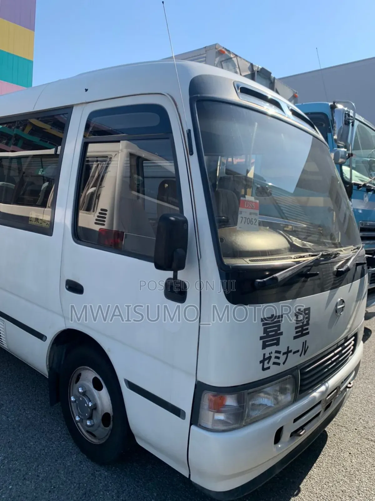 Toyota Coaster 2000 Blue