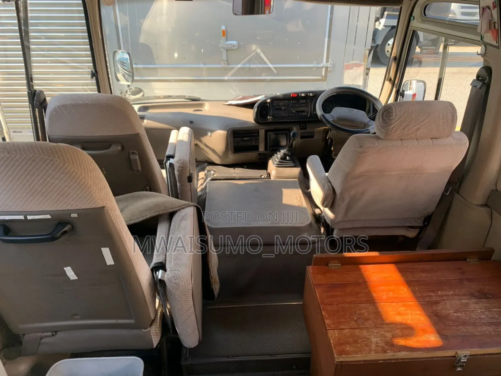 Toyota Coaster 2000 Blue