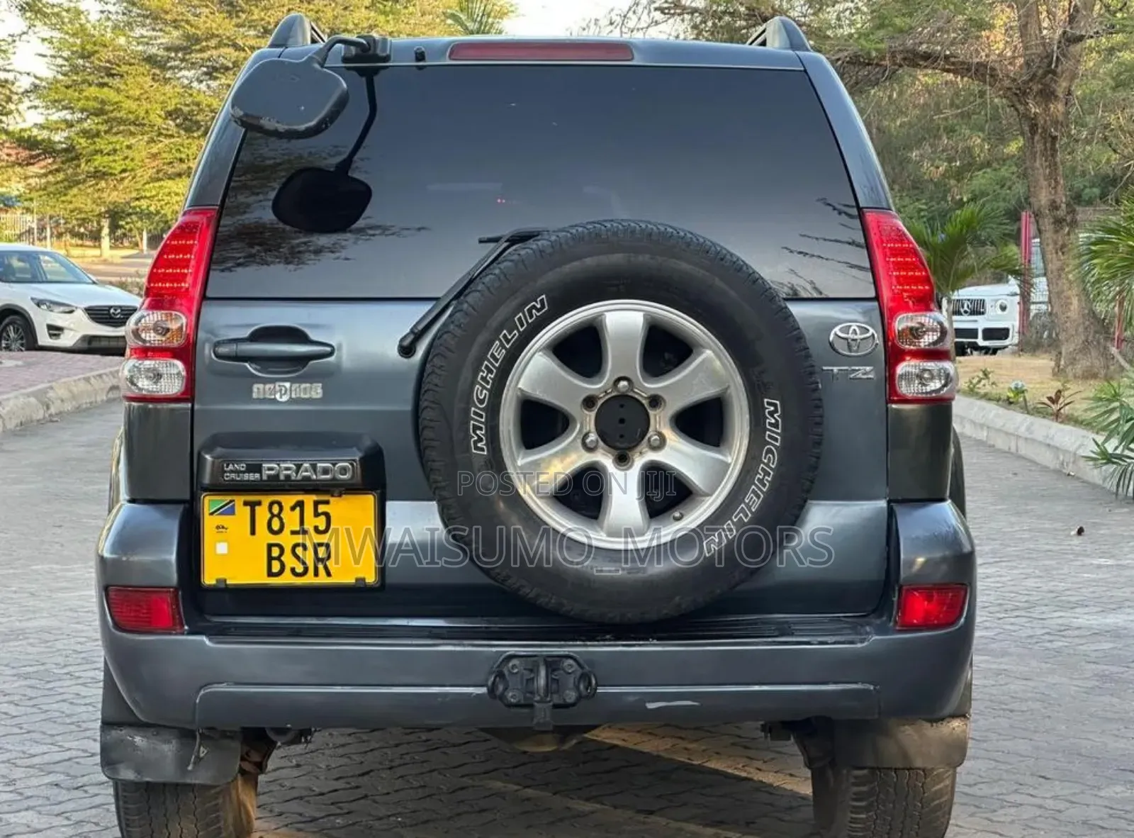 Toyota Land Cruiser Prado 2005 Gray