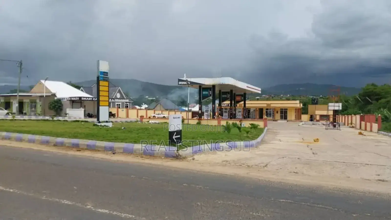 Iringa: Nauza Petrol Station/Sheli Na Viwanja Viwili Vikubwa Kwa Bei 1