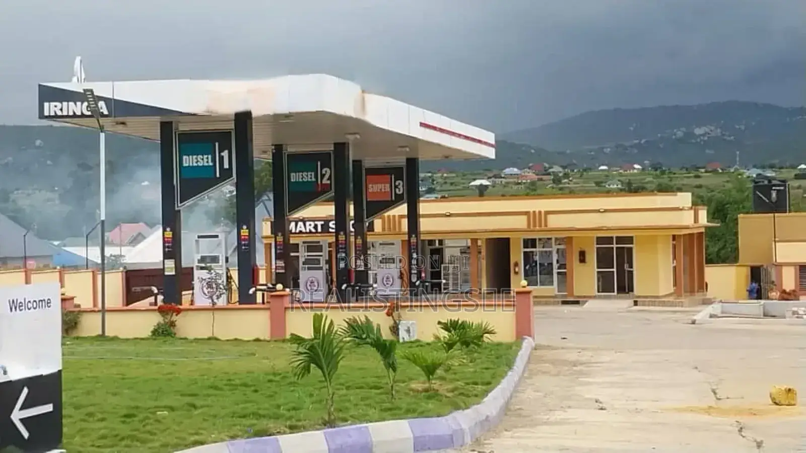 Iringa: Nauza Petrol Station/Sheli Na Viwanja Viwili Vikubwa Kwa Bei 1