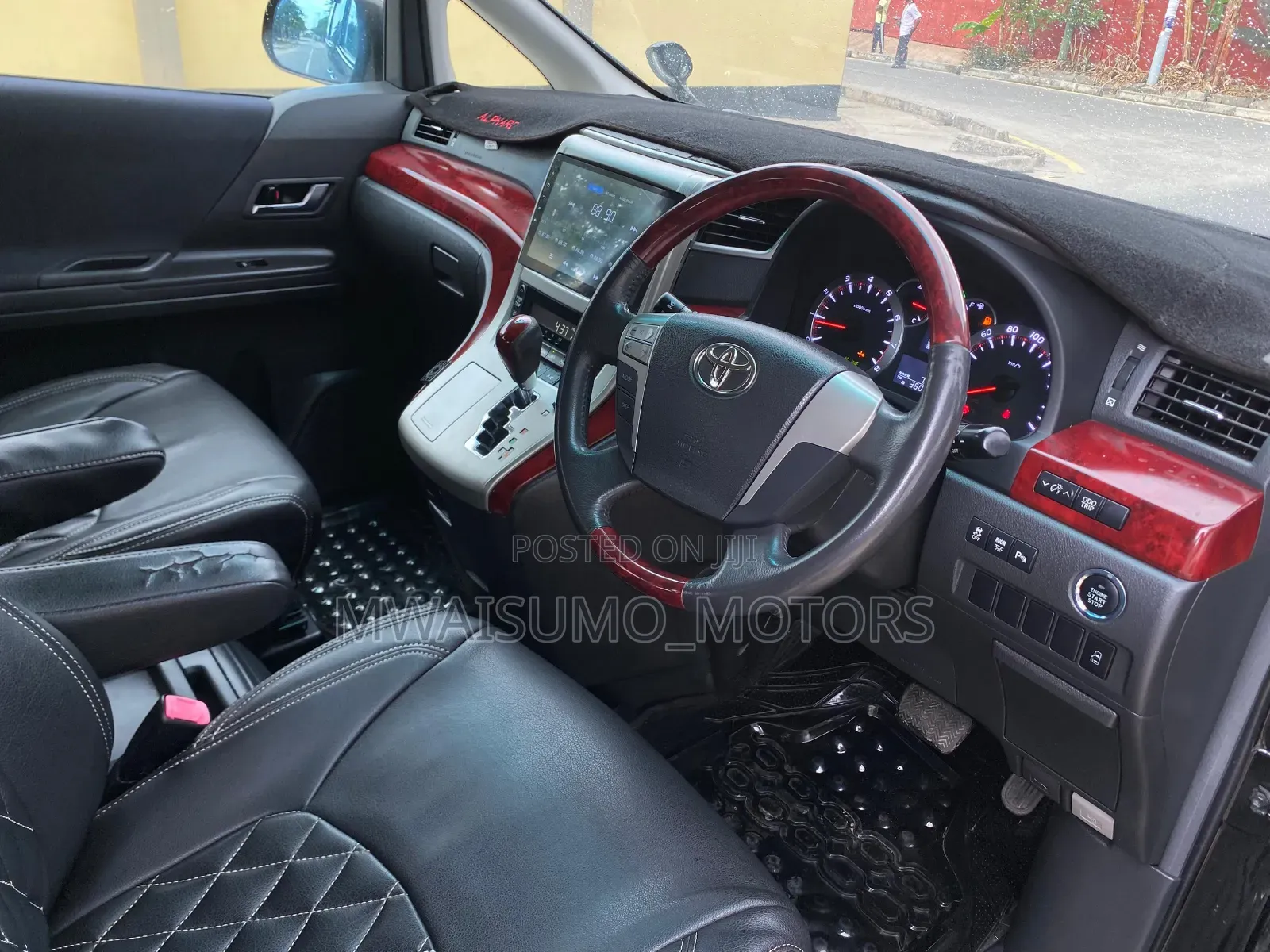 Toyota Vellfire 2010 Black