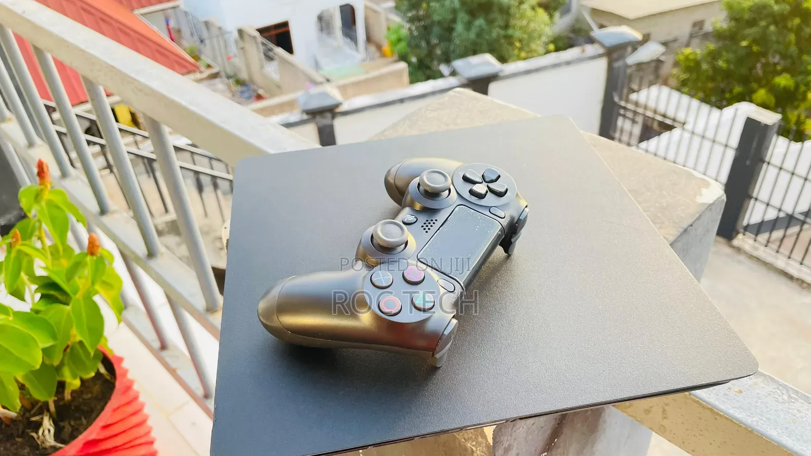 Playstation 4 Slim Cheaped 5 Games
