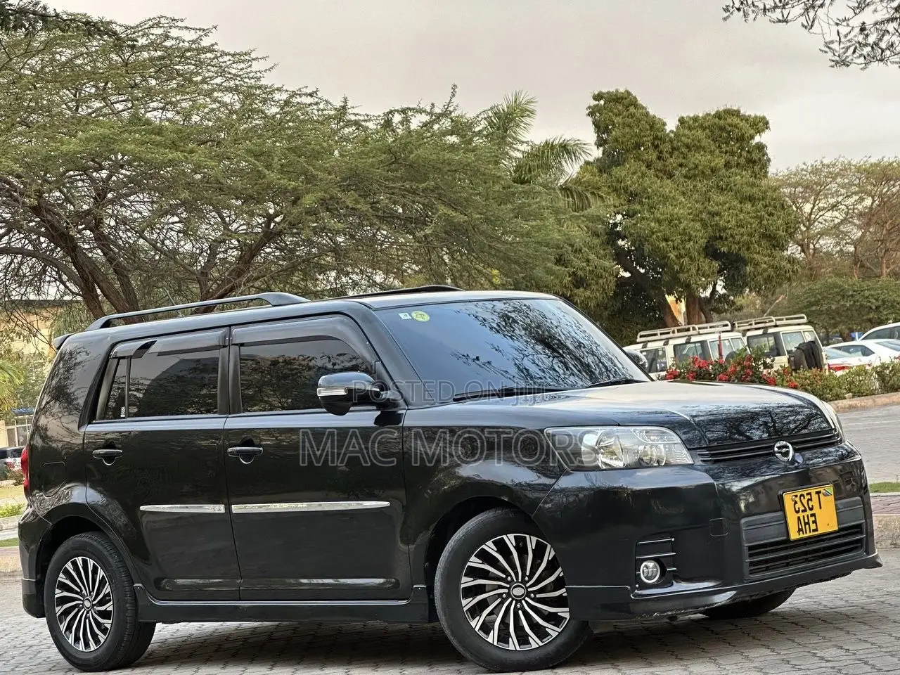 Toyota Corolla Rumion 2010 Black