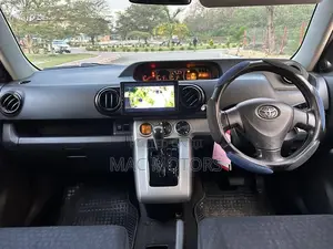 Toyota Corolla Rumion 2010 Black