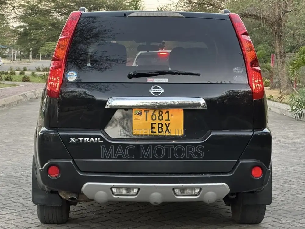 Nissan X-Trail 2010 Black