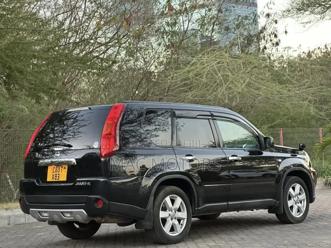 Nissan X-Trail 2010 Black