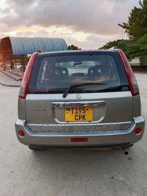 Nissan X-Trail 2005 Gold