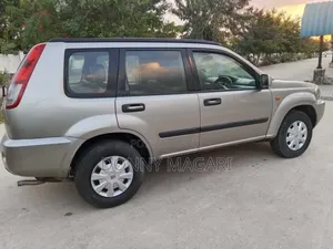 Nissan X-Trail 2005 Gold