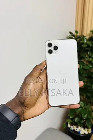 Apple iPhone 11 Pro Max 64 GB White
