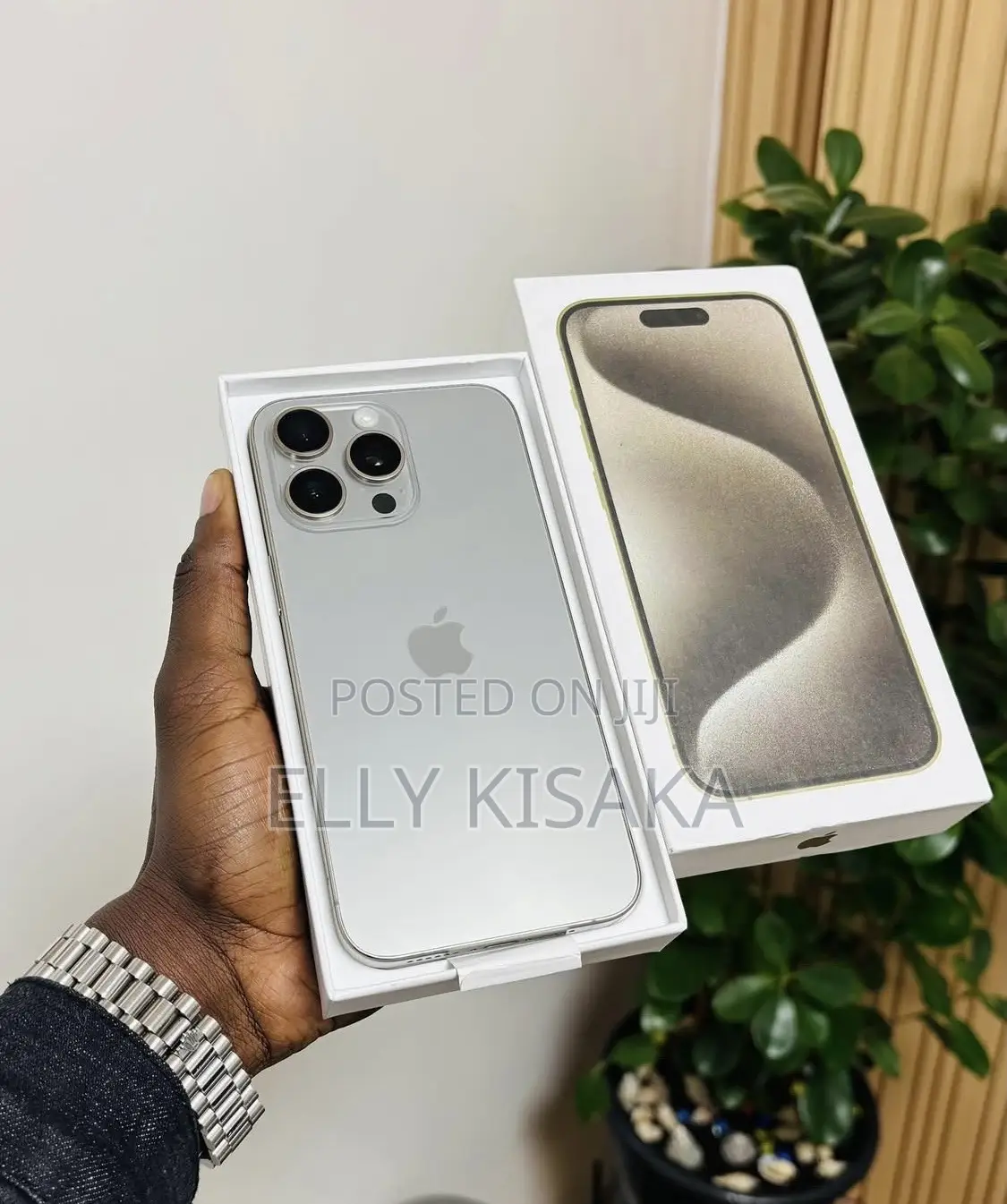 New Apple iPhone 15 Pro Max 256 GB White