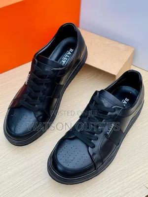 Men's Shoes Very Very Top With Smart Looking