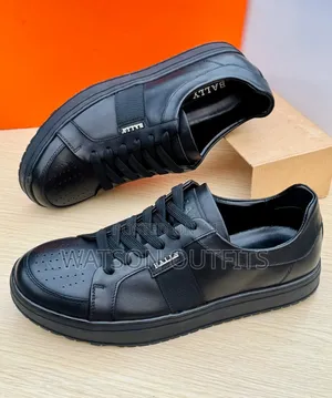 Men's Shoes Very Very Top With Smart Looking