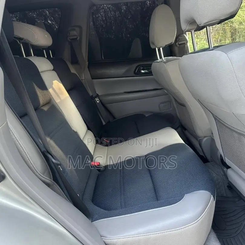 Subaru Forester 2004 Silver