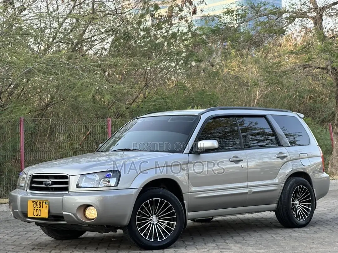 Subaru Forester 2004 Silver