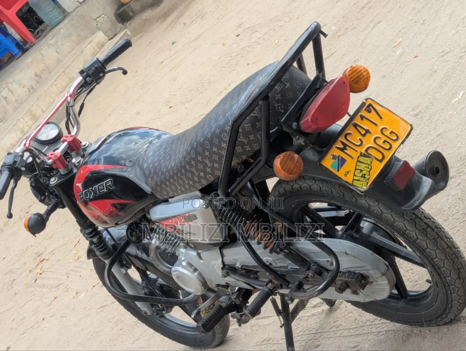 Bajaj Boxer X125 2024 Black