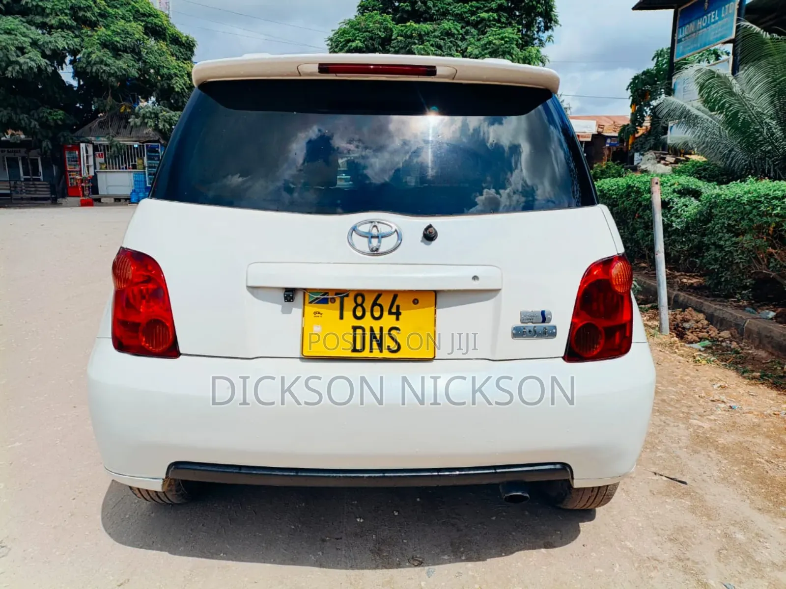Toyota IST 2003 White