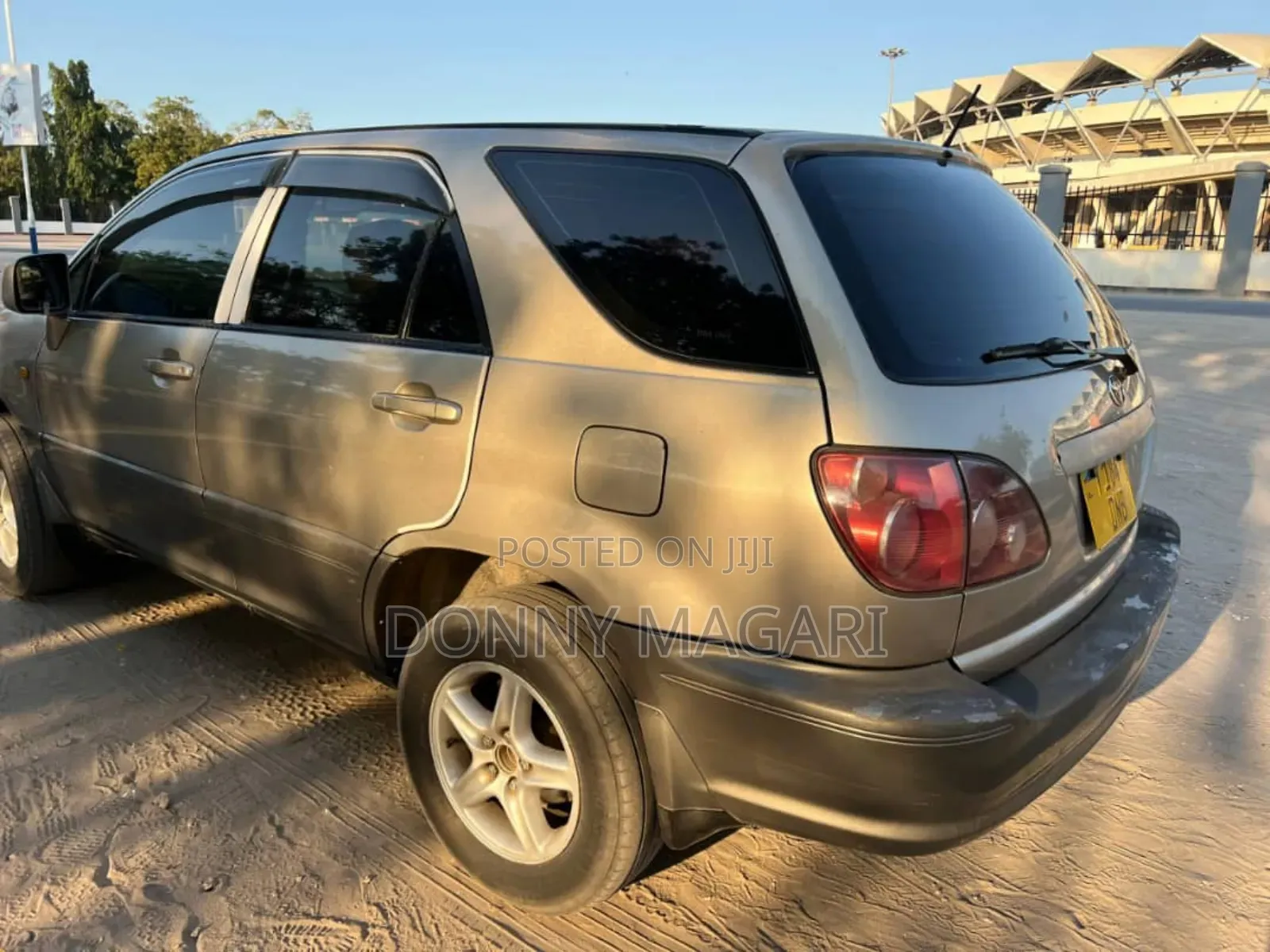 Toyota Harrier 2003 Gold