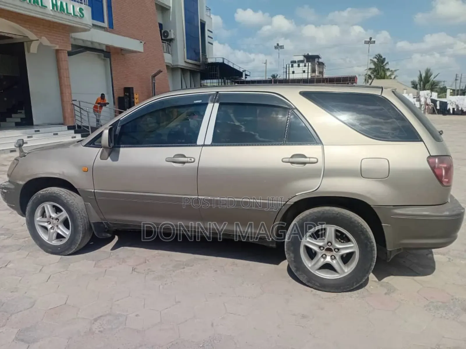 Toyota Harrier 2003 Gold