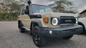 Toyota Land Cruiser Prado 2022 Brown