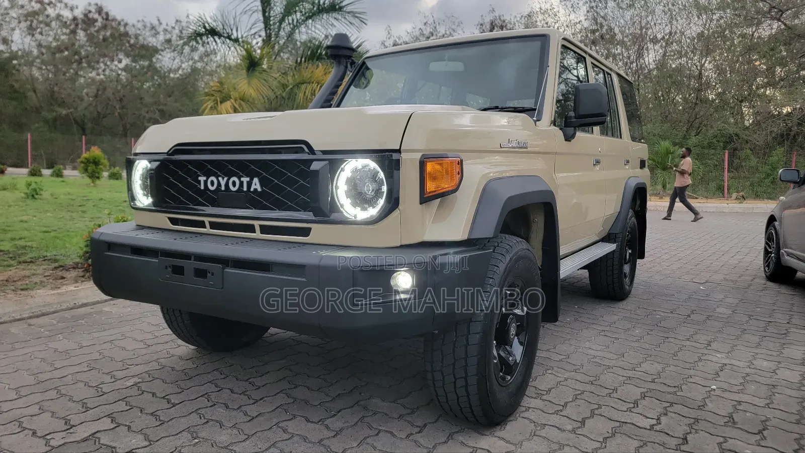 Toyota Land Cruiser Prado 2022 Brown