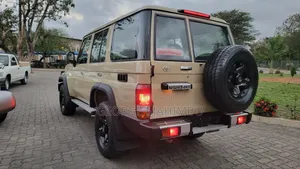 Toyota Land Cruiser Prado 2022 Brown