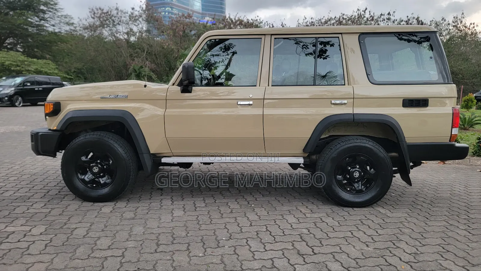 Toyota Land Cruiser Prado 2022 Brown
