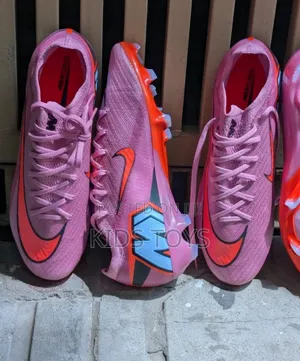 Football Boots/ Viatu Vya Mpira