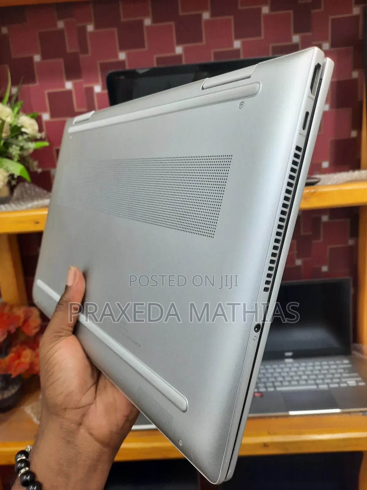New Laptop HP Envy X360 8GB Intel Core I5 SSD 512GB
