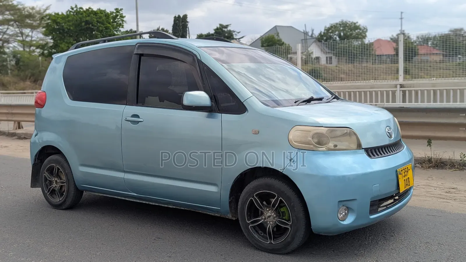 Toyota Porte 2005 Blue
