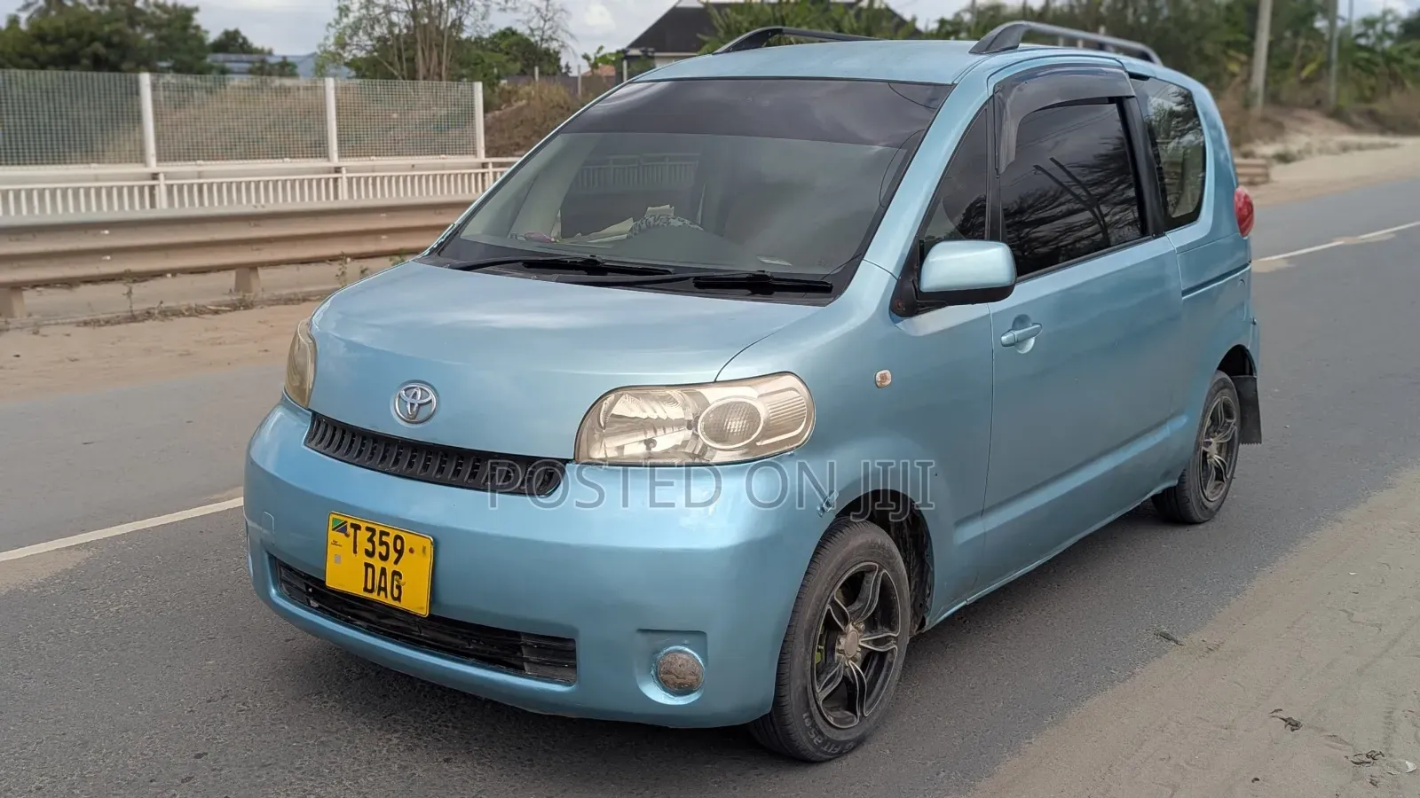 Toyota Porte 2005 Blue