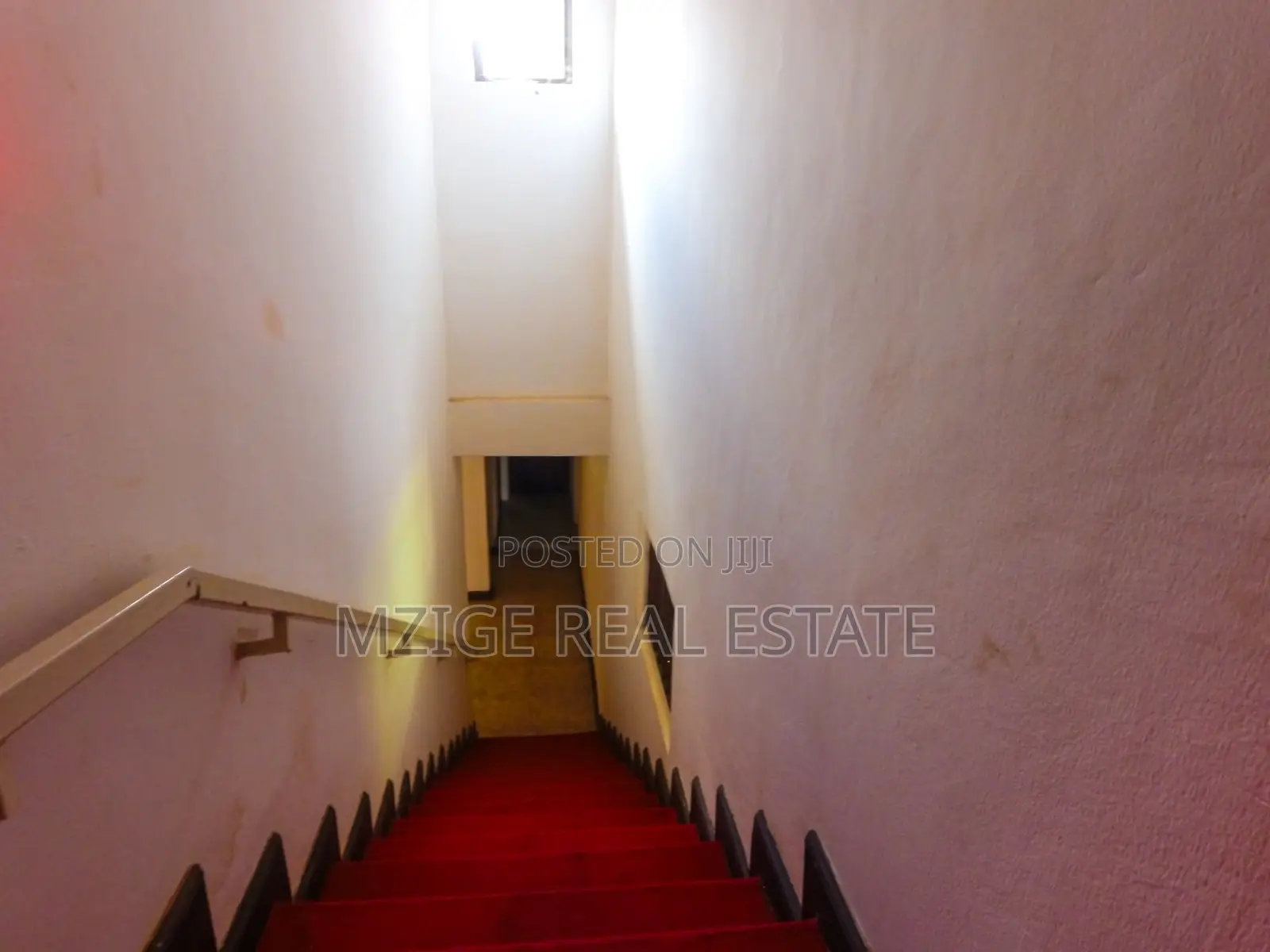 6bdrm Bungalow in For Sale: Stunning for sale