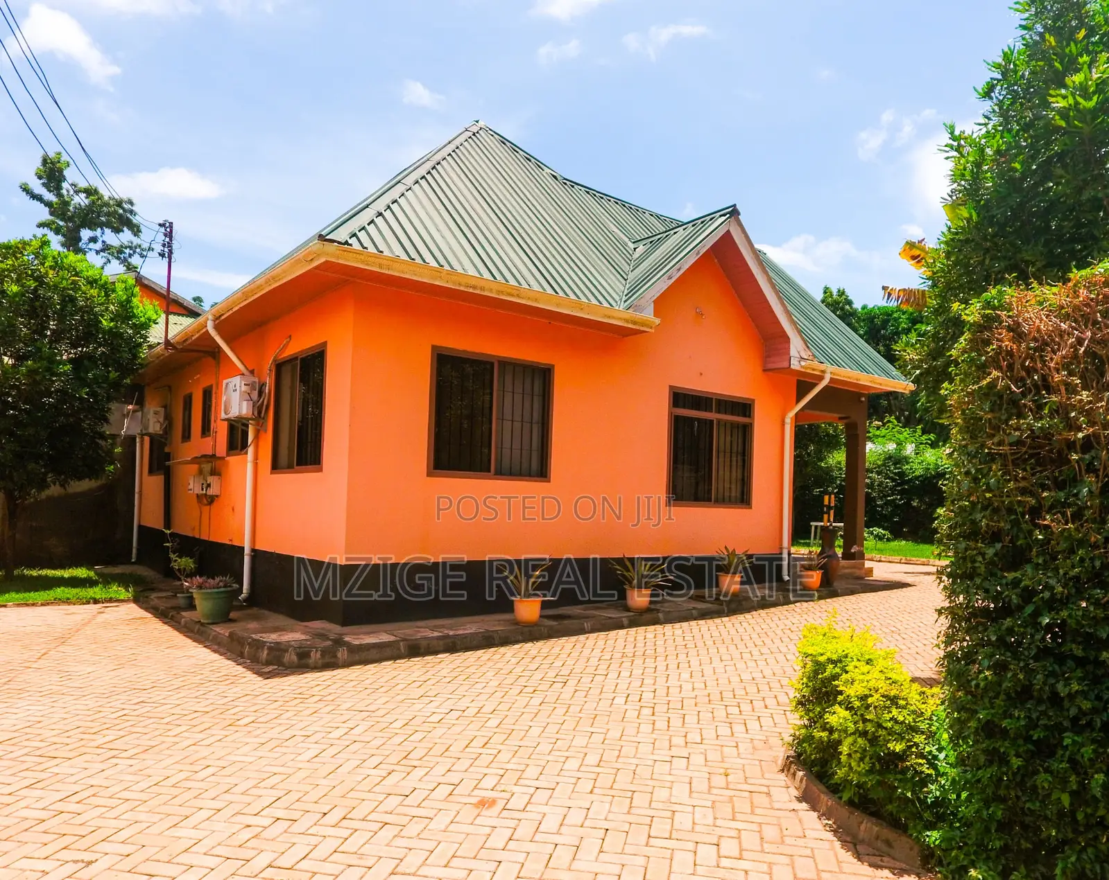 6bdrm Bungalow in For Sale: Stunning for sale