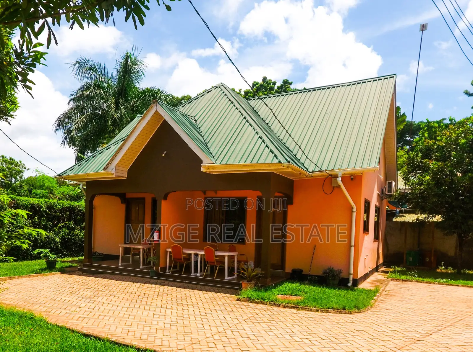 6bdrm Bungalow in For Sale: Stunning for sale
