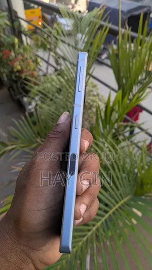 New Mobile Phone 128 GB Silver