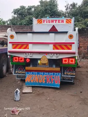 Fuso Tipa Engine 17
