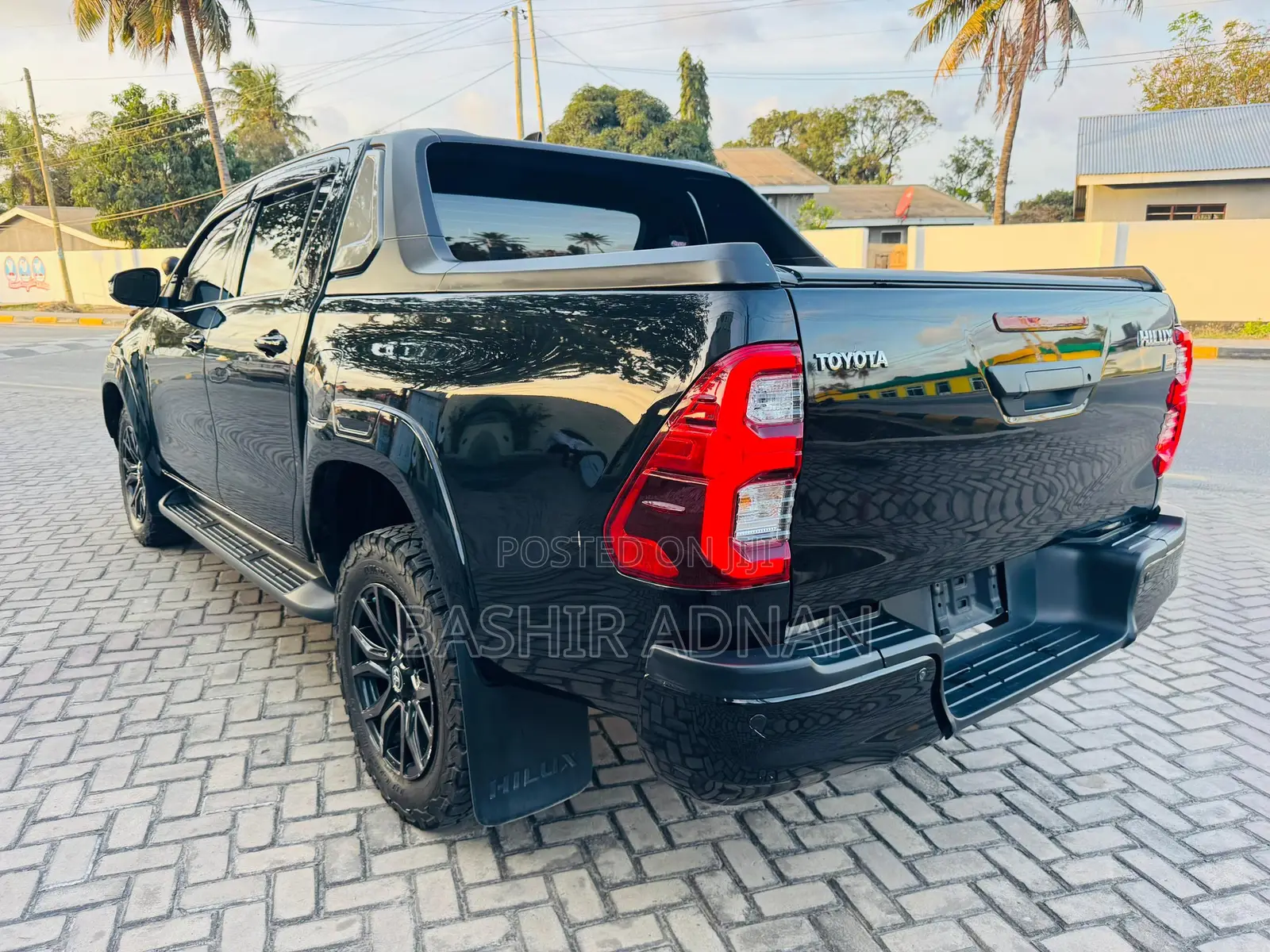 Toyota Hilux Revo Double Cab Deisel 2.4 RWD 2022 Black