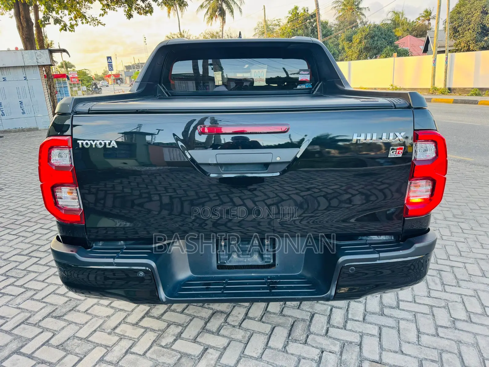 Toyota Hilux Revo Double Cab Deisel 2.4 RWD 2022 Black